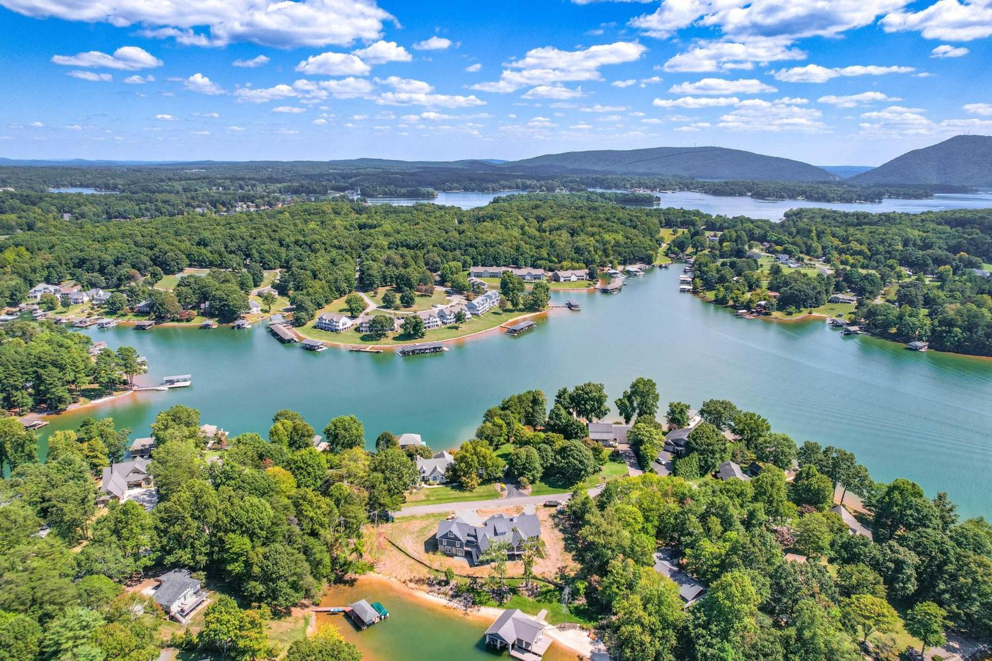 Smith Mountain Lake Retreat With Private Beach! Huddleston المظهر الخارجي الصورة
